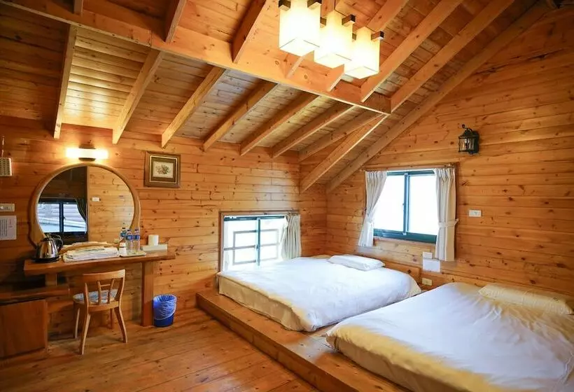 هتل Cloud Falls Resort