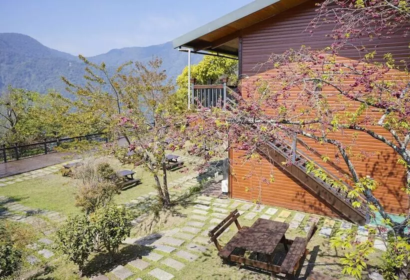 هتل Cloud Falls Resort