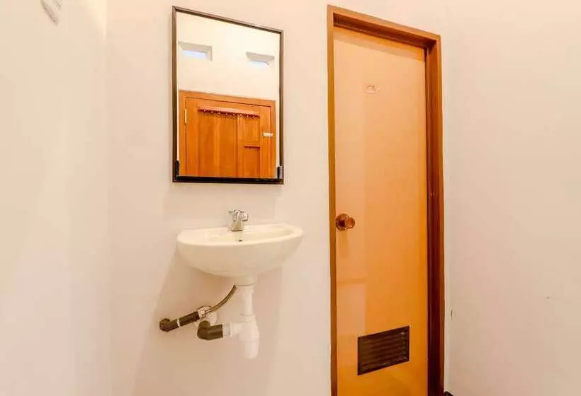 ホテル Guesthouse Nusa Indah Syariah 2