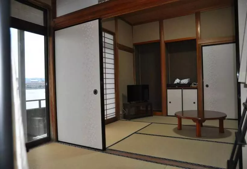 Ryokan Kahan No Yado Karatsu Castle
