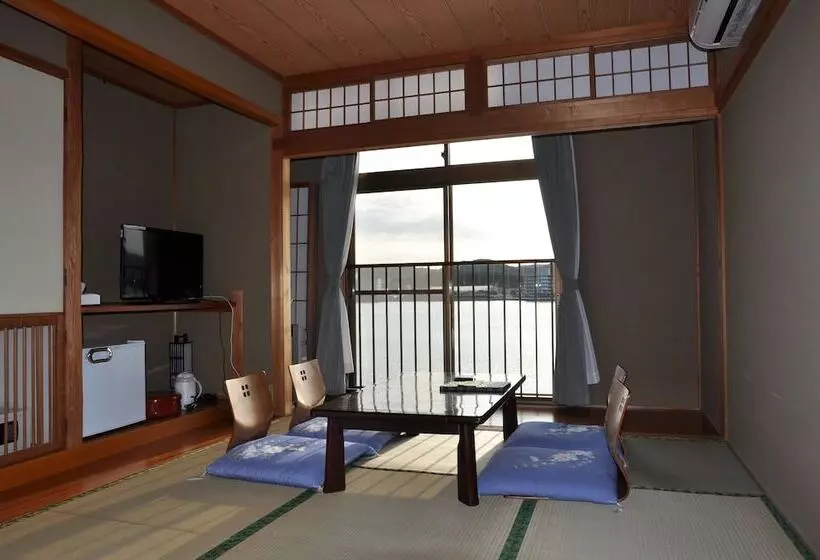 Ryokan Kahan No Yado Karatsu Castle