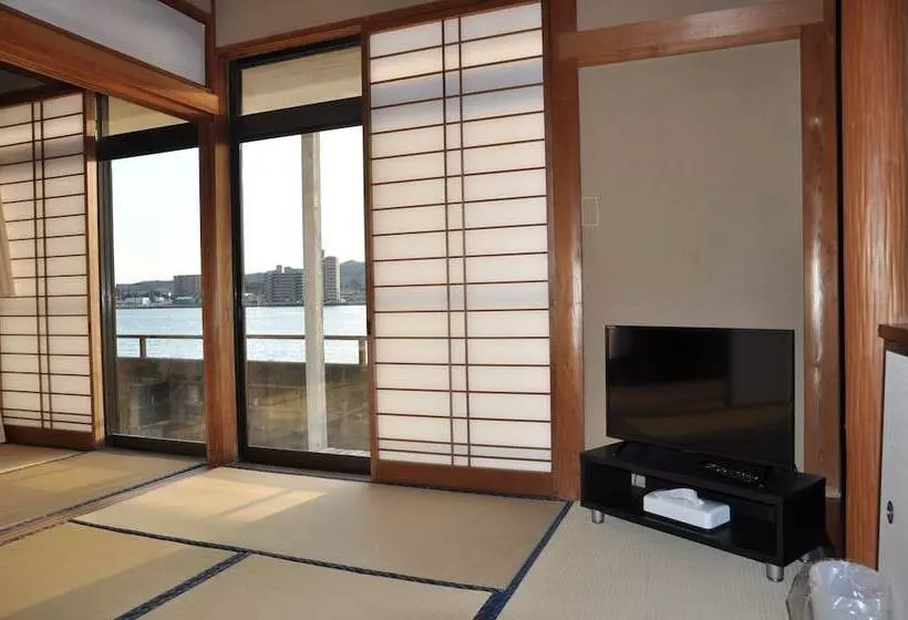 Ryokan Kahan No Yado Karatsu Castle