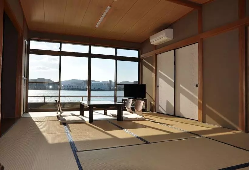 Ryokan Kahan No Yado Karatsu Castle