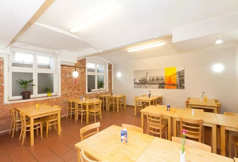 호텔 a&o Leipzig Hauptbahnhof