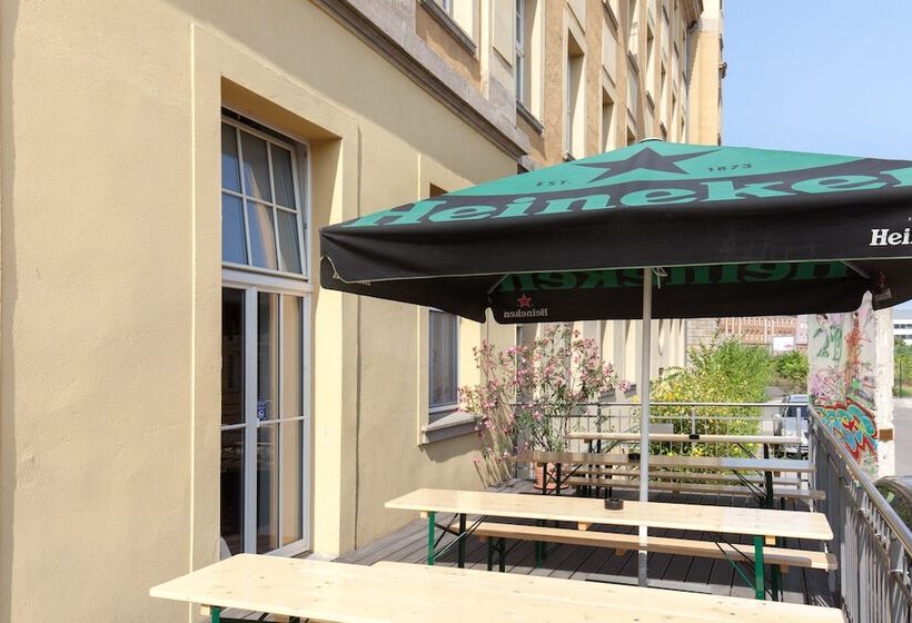 호텔 a&o Leipzig Hauptbahnhof