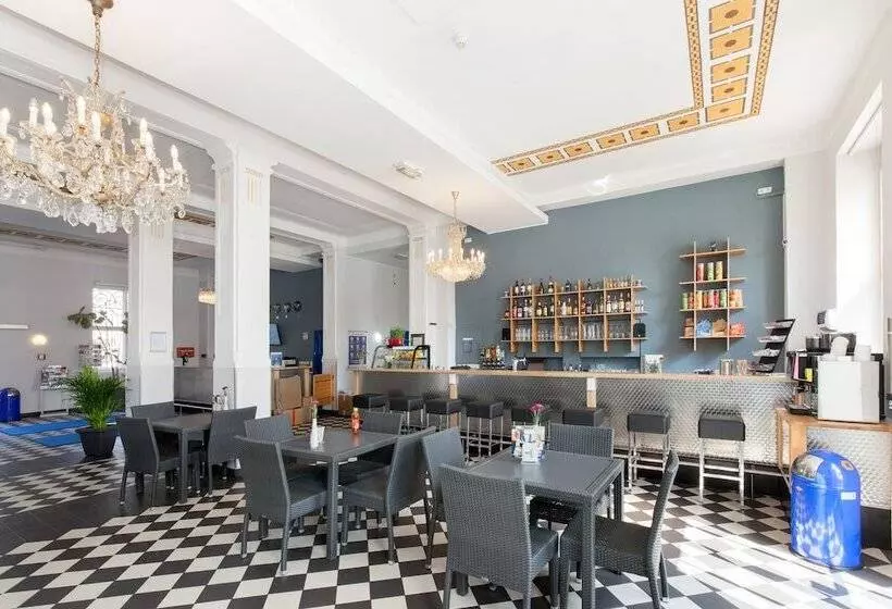 호텔 a&o Leipzig Hauptbahnhof