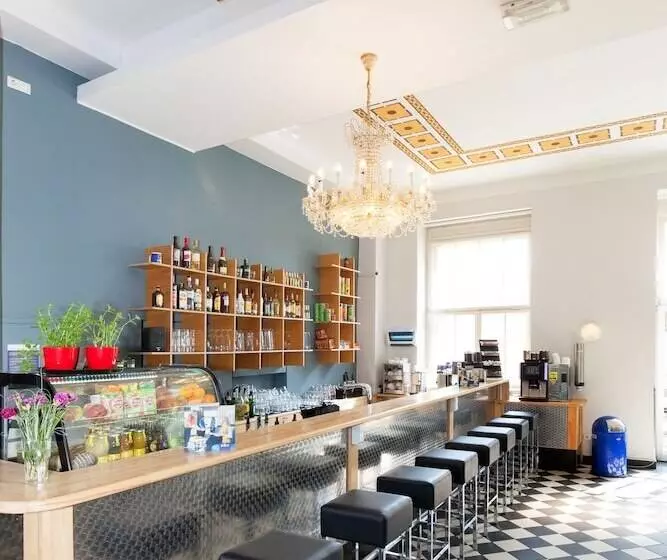 호텔 a&o Leipzig Hauptbahnhof