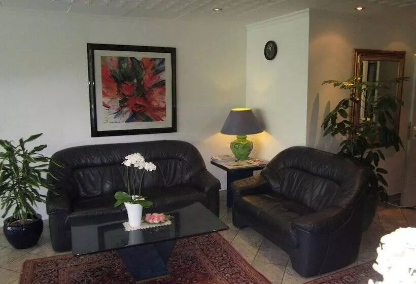 Отель City Kräme Am Römer Self Check In