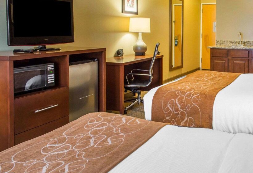 酒店 Quality Suites