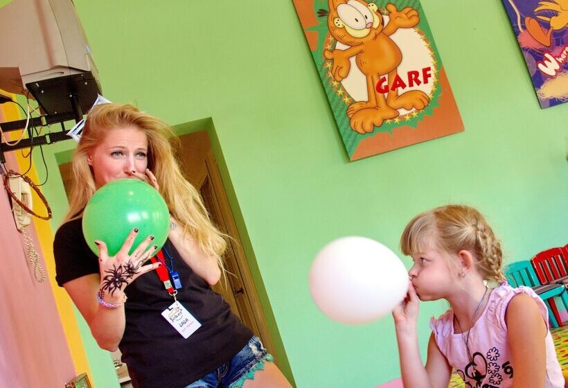 هتل Continental Plaza Beach Resort