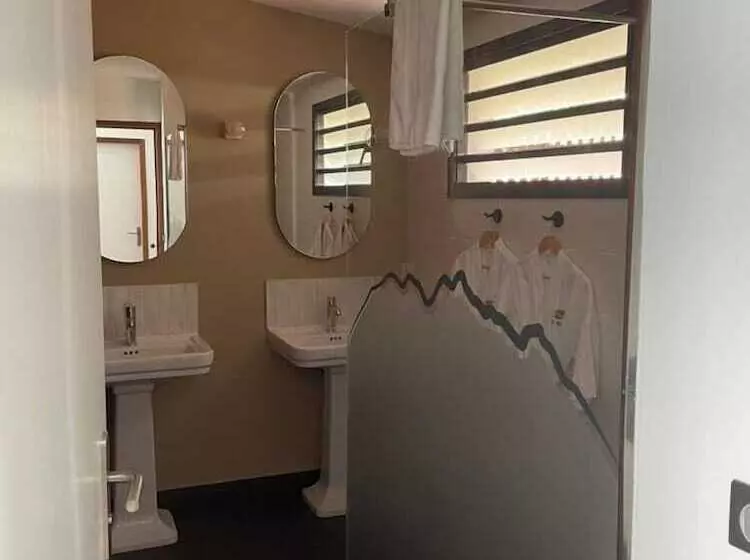 هتل Dimitile Hôtel & Spa