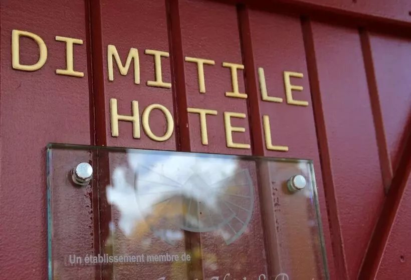 هتل Dimitile Hôtel & Spa