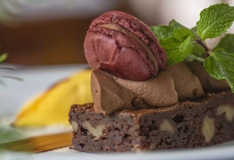 هتل Dimitile Hôtel & Spa