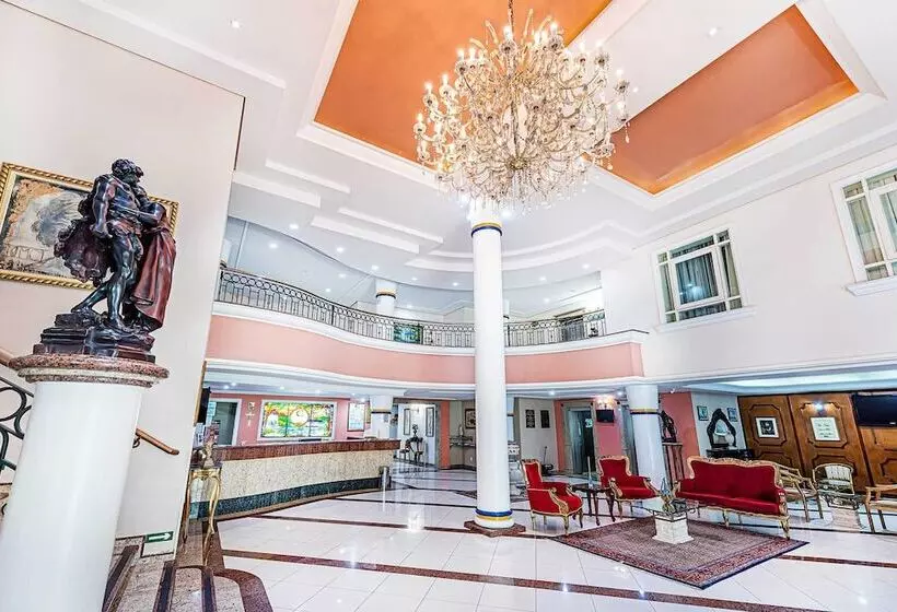 ホテル Euro Suite Campinas