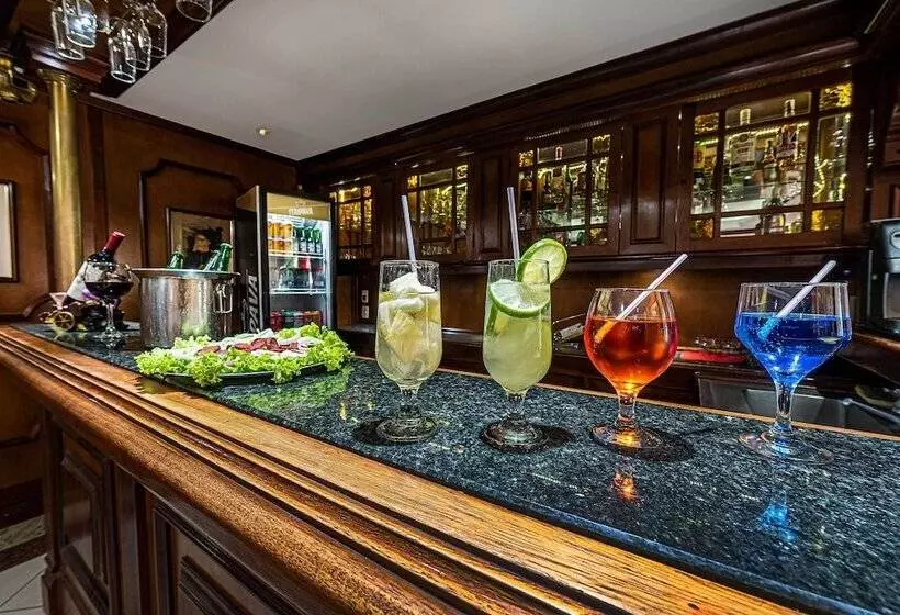 ホテル Euro Suite Campinas