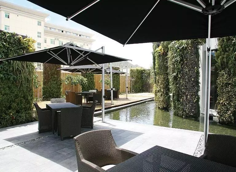 בית מלון כפרי Four Points By Sheraton Lhasa