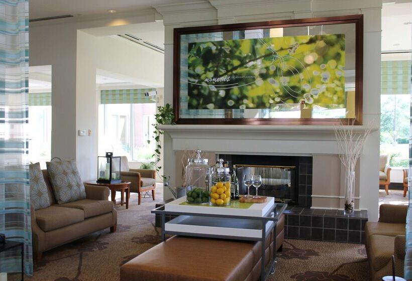 Отель Hilton Garden Inn Addison