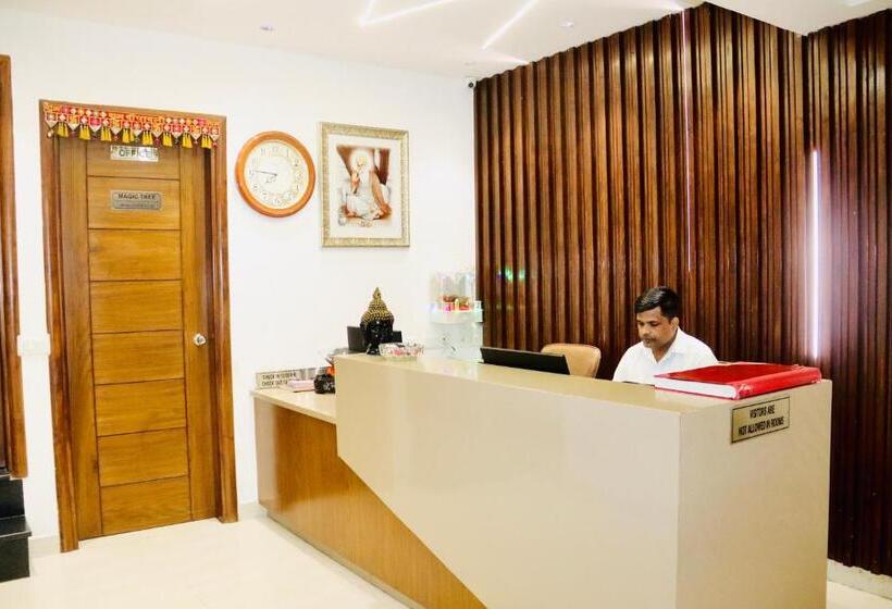 ホテル Magic Tree Karol Bagh Metro Station New Delhi