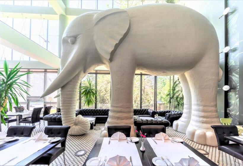 Otel Rixwell Elefant