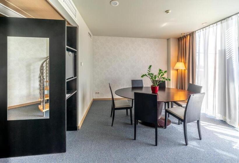 Otel Rixwell Elefant