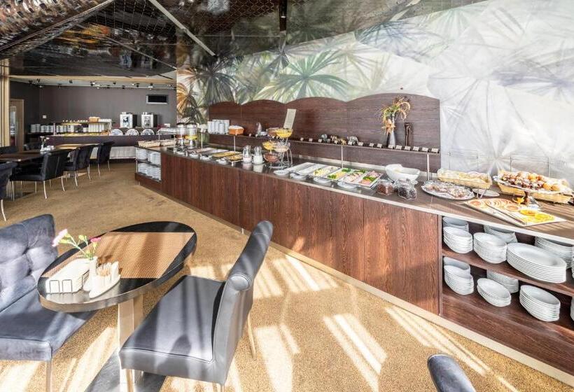 Otel Rixwell Elefant