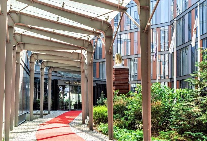 Otel Rixwell Elefant