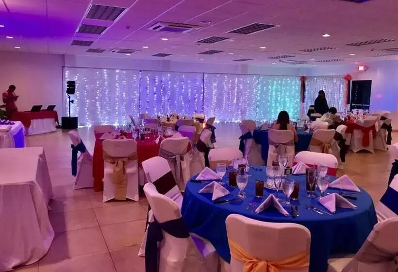 ホテル Seis Playas