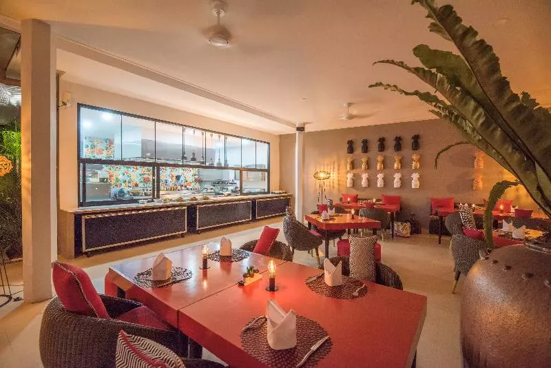 Szálloda The Sunset Beach Resort & Spa Taling Ngam