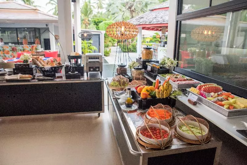 Szálloda The Sunset Beach Resort & Spa Taling Ngam