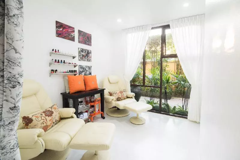 Szálloda The Sunset Beach Resort & Spa Taling Ngam