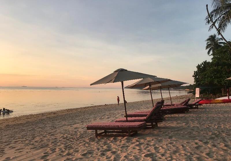 호텔 The Sunset Beach Resort & Spa Taling Ngam