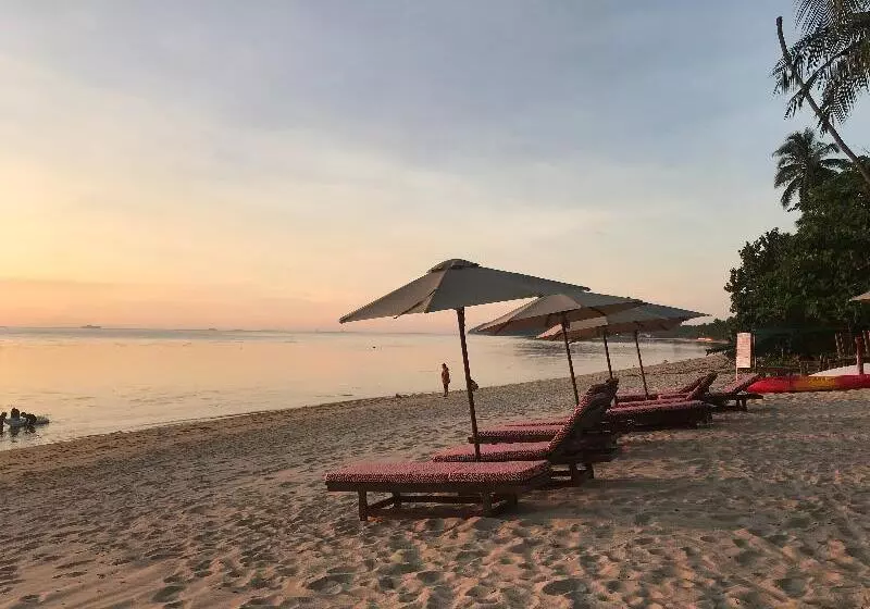 Szálloda The Sunset Beach Resort & Spa Taling Ngam