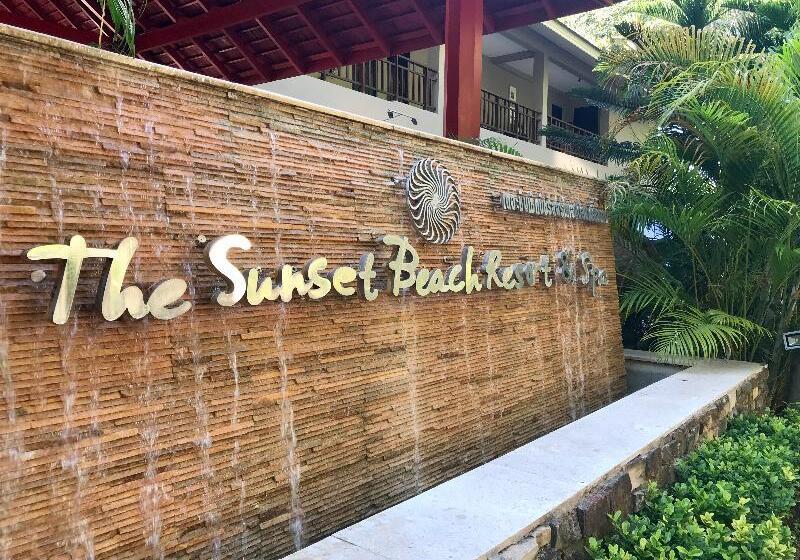 호텔 The Sunset Beach Resort & Spa Taling Ngam