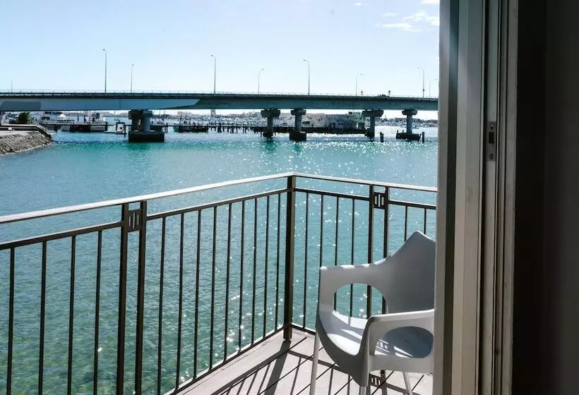 Hotel Trinity Wharf Tauranga