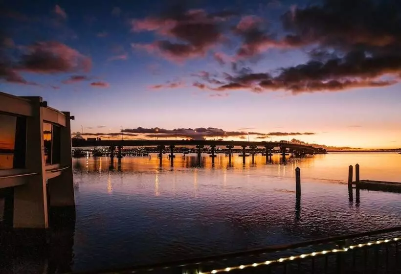 Hotel Trinity Wharf Tauranga