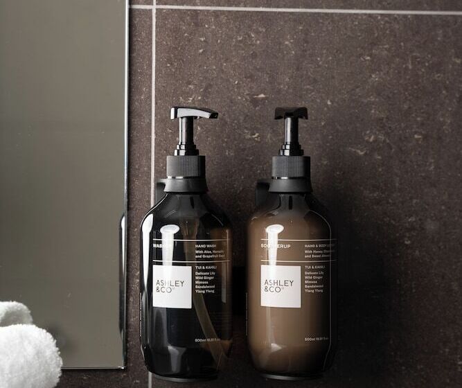 בית מלון כפרי Trinity Wharf Tauranga