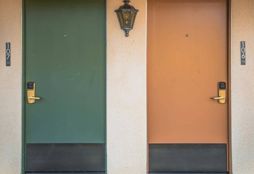 Vagabond Motor Hotel Palm Springs