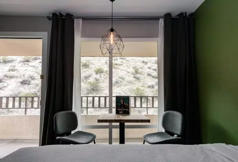 Vagabond Motor Hotel   Palm Springs