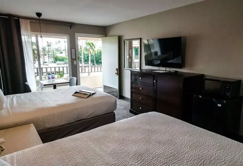 Vagabond Motor Hotel   Palm Springs