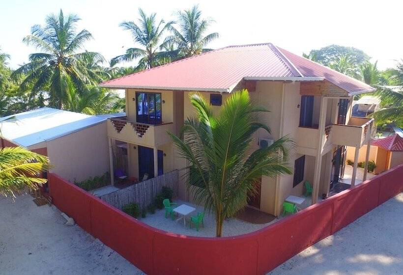 هتل Riveli Retreat Mathiveri