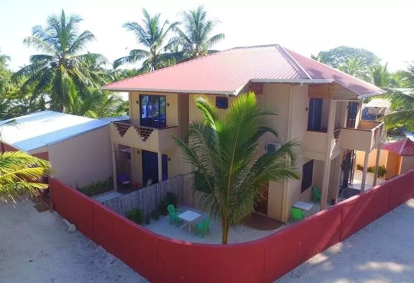 هتل Riveli Retreat Mathiveri