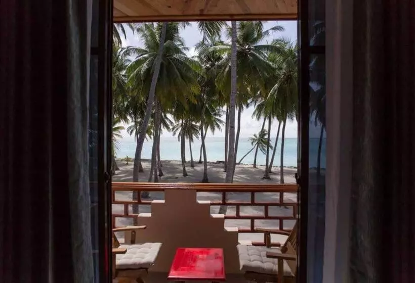 هتل Riveli Retreat Mathiveri