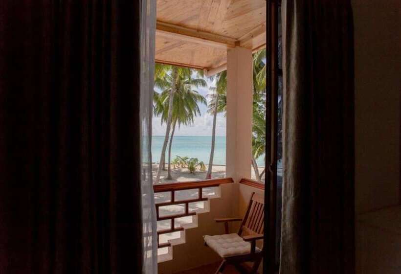 هتل Riveli Retreat Mathiveri