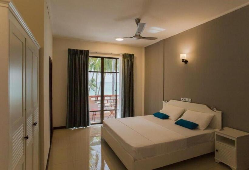 هتل Riveli Retreat Mathiveri