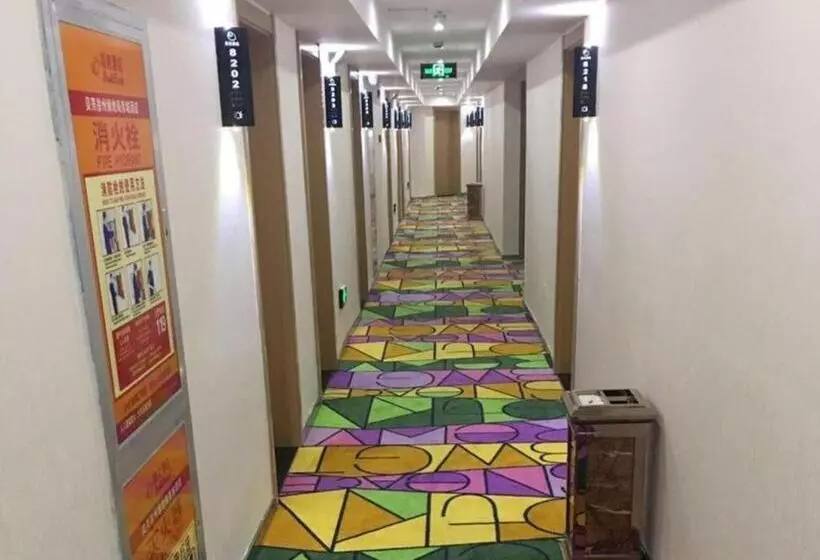 Hotelli Greentree Inn Xuzhou Yunlong District Lvdi Business City Shell