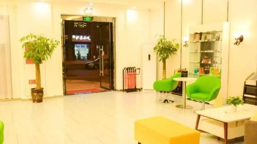 Hotelli Greentree Inn Xuzhou Yunlong District Lvdi Business City Shell