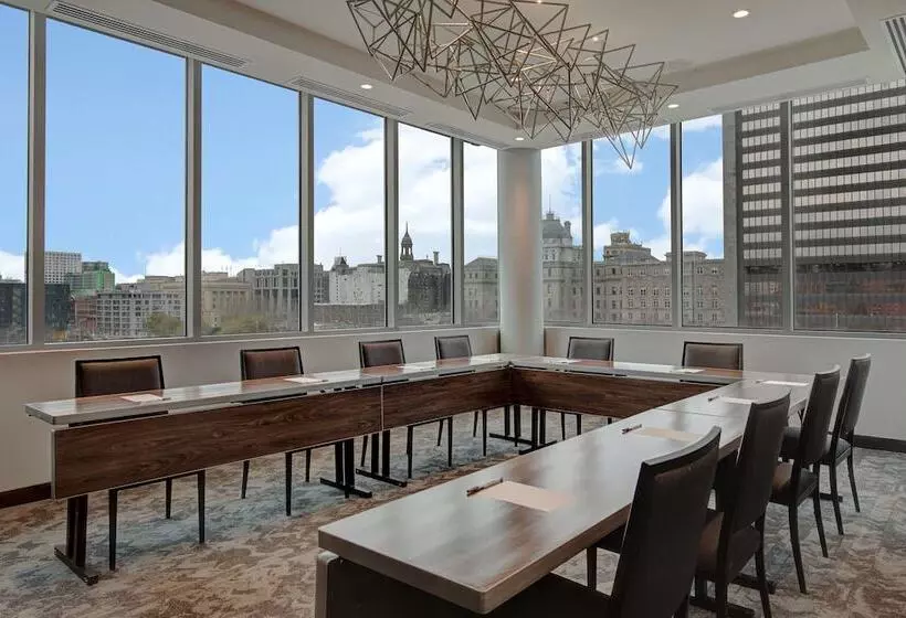 ホテル Hampton Inn By Hilton Montreal Downtown