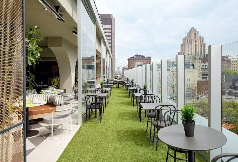 ホテル Hampton Inn By Hilton Montreal Downtown