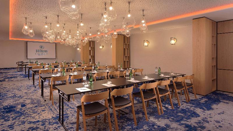 בית מלון כפרי Hilton Rijeka Costabella Beach Resort & Spa