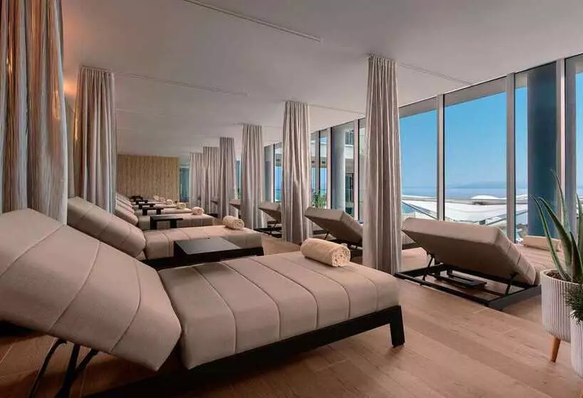 Hotelli Hilton Rijeka Costabella Beach Resort & Spa